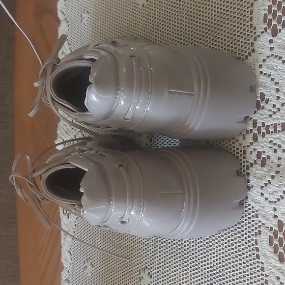 Just Fab Taupe Sofia Boat Lug Sole Loafer Sz 8.5 - Picture 6 of 16